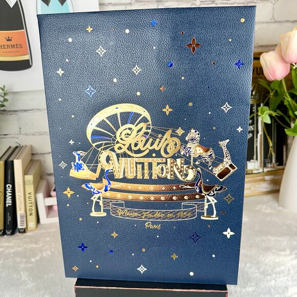 Louis Vuitton Special Christmas 2024 Shopping Bag - Picture 2 of 6